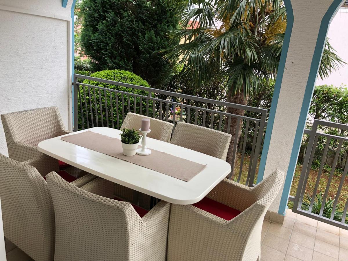 فانتاسيسي Apartments Nebo المظهر الخارجي الصورة